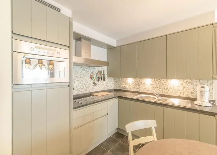 Sea Garden Ground Floor With Garden By Interhome Apartamento *